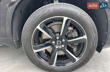 Позашляховик / Кросовер Volvo XC90 2022 в 
