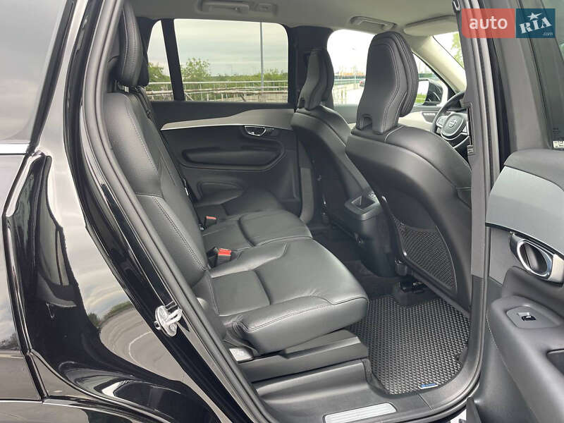 Внедорожник / Кроссовер Volvo XC90 2022 в Киеве