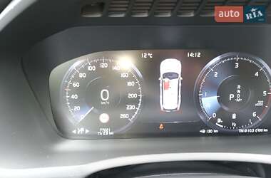 Позашляховик / Кросовер Volvo XC90 2020 в 