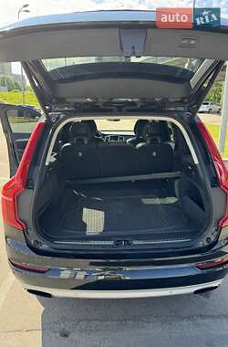 Внедорожник / Кроссовер Volvo XC90 2015 в 