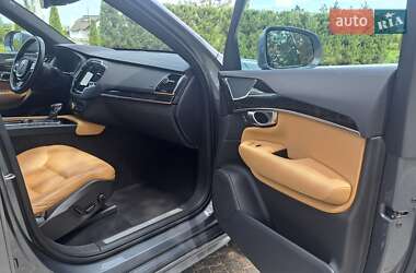 Позашляховик / Кросовер Volvo XC90 2017 в 