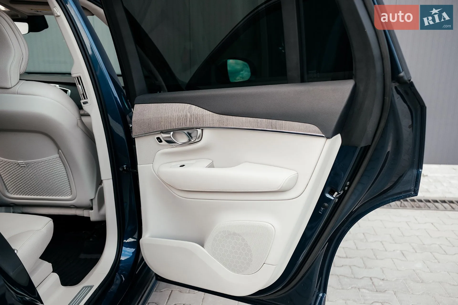 2022 Volvo XC90 - мініатюра 13