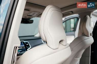 Внедорожник / Кроссовер Volvo XC90 2022 в 