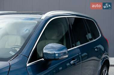 Внедорожник / Кроссовер Volvo XC90 2022 в 