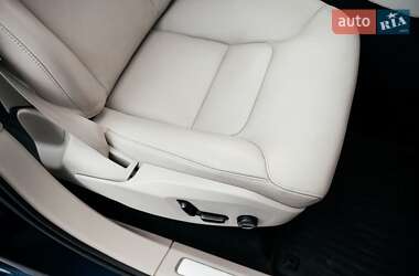 Внедорожник / Кроссовер Volvo XC90 2022 в 