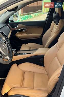 Внедорожник / Кроссовер Volvo XC90 2016 в 