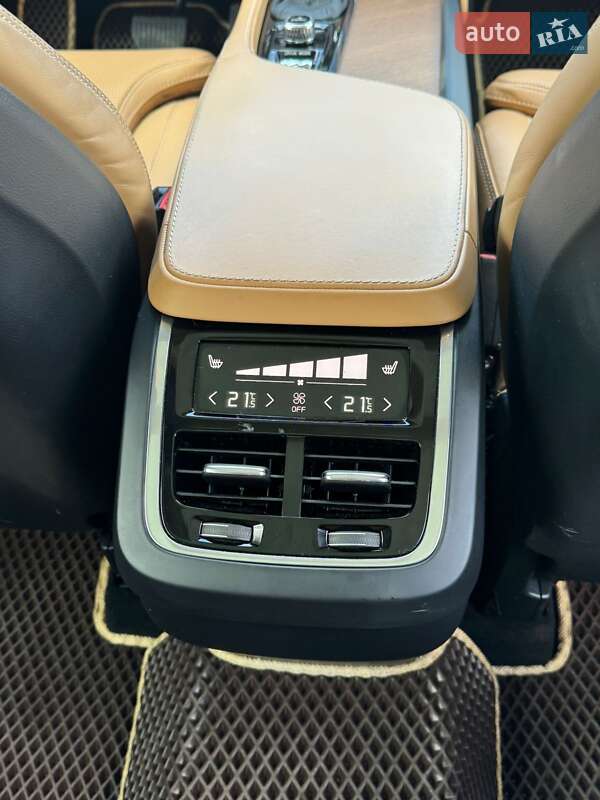 Внедорожник / Кроссовер Volvo XC90 2016 в Ахтырке