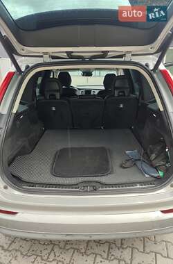 Позашляховик / Кросовер Volvo XC90 2022 в 