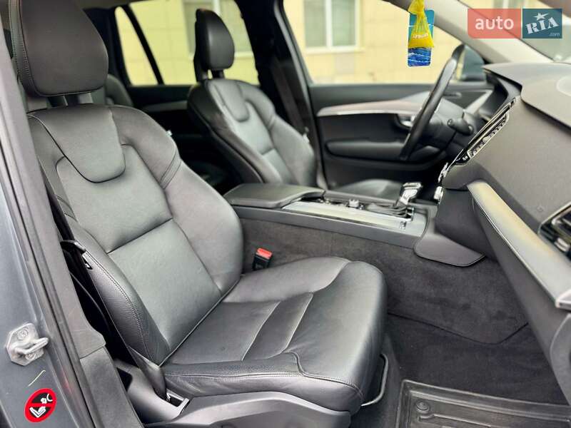Внедорожник / Кроссовер Volvo XC90 2015 в Здолбунове