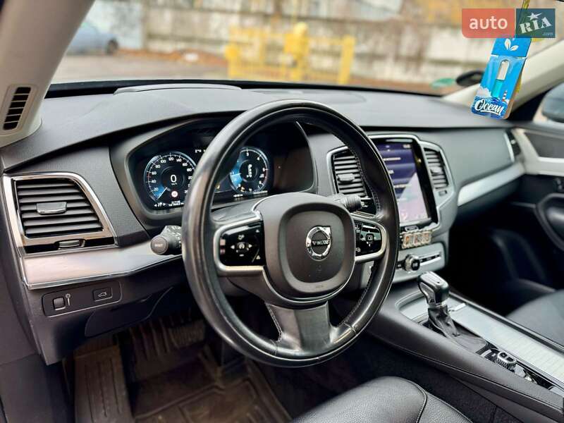 Внедорожник / Кроссовер Volvo XC90 2015 в Здолбунове