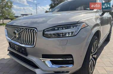 Позашляховик / Кросовер Volvo XC90 2022 в 