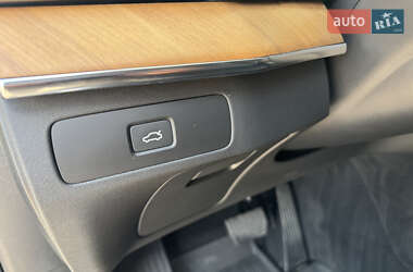 Позашляховик / Кросовер Volvo XC90 2022 в 