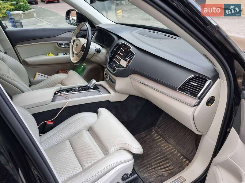 Позашляховик / Кросовер Volvo XC90 2020 в Полтаві