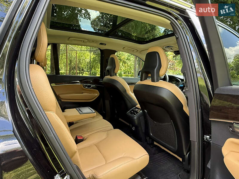 Внедорожник / Кроссовер Volvo XC90 2015 в Киеве