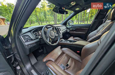 Внедорожник / Кроссовер Volvo XC90 2020 в 