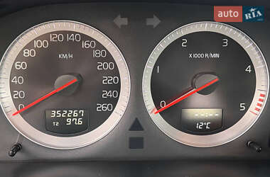 Внедорожник / Кроссовер Volvo XC90 2013 в 