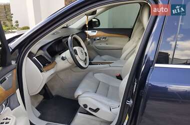Позашляховик / Кросовер Volvo XC90 2015 в 