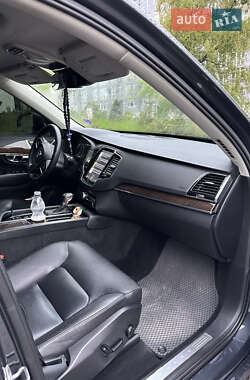 Внедорожник / Кроссовер Volvo XC90 2016 в 