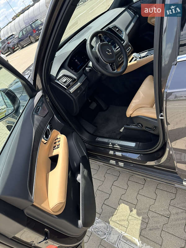Внедорожник / Кроссовер Volvo XC90 2024 в Ужгороде