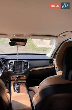 Внедорожник / Кроссовер Volvo XC90 2015 в 