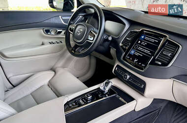 Позашляховик / Кросовер Volvo XC90 2020 в 
