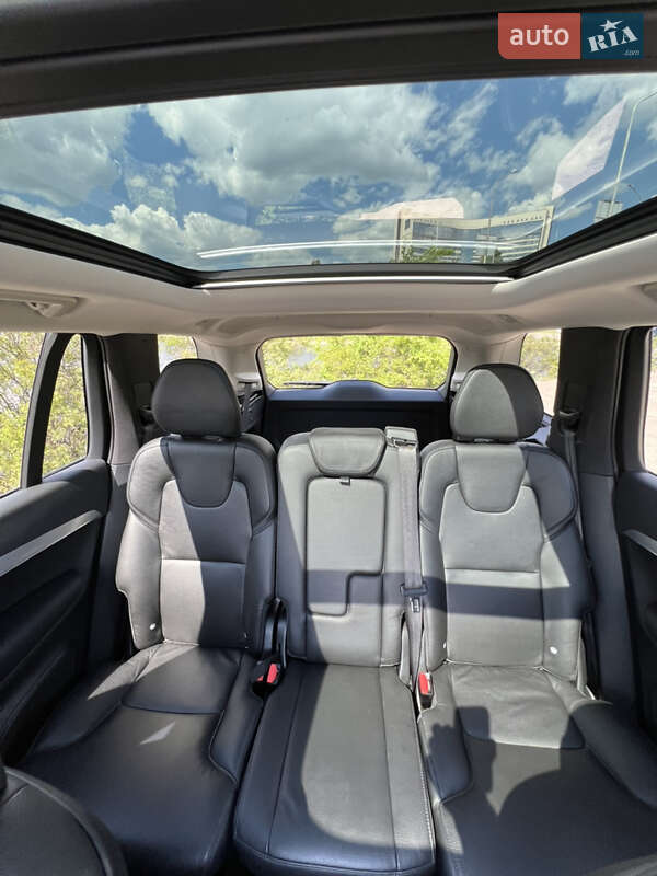 Внедорожник / Кроссовер Volvo XC90 2017 в Киеве