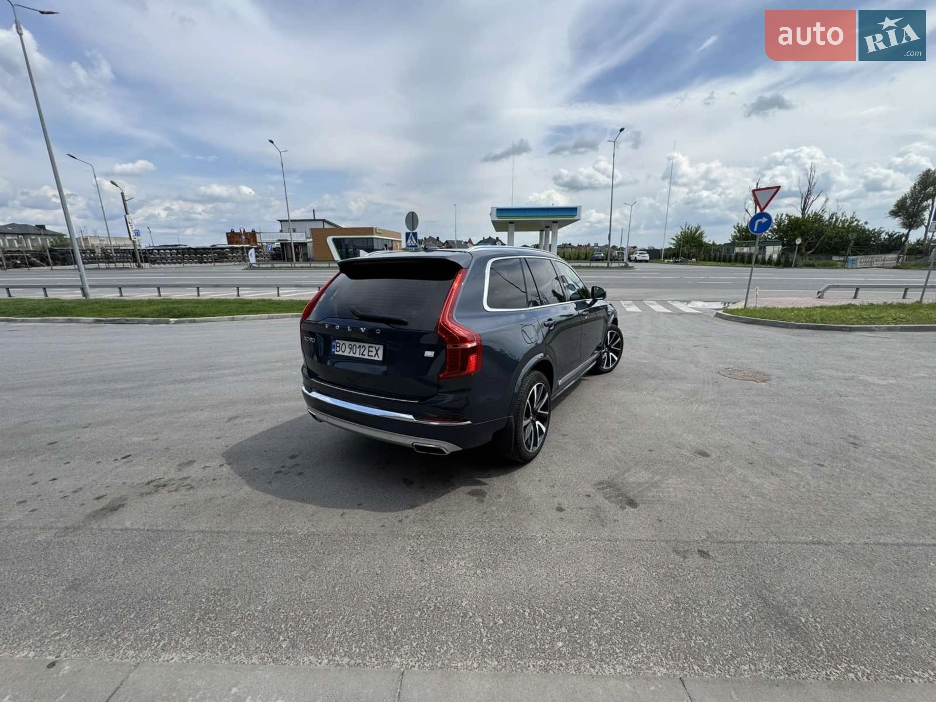 2021 Volvo XC90 - мініатюра 18