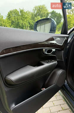Внедорожник / Кроссовер Volvo XC90 2017 в 