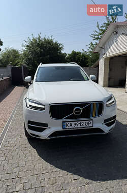 Внедорожник / Кроссовер Volvo XC90 2019 в 