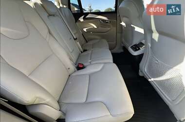 Внедорожник / Кроссовер Volvo XC90 2022 в 