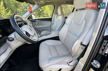 Внедорожник / Кроссовер Volvo XC90 2022 в 
