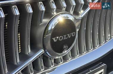Внедорожник / Кроссовер Volvo XC90 2022 в 