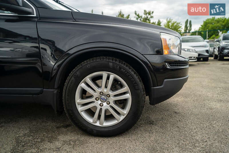 Внедорожник / Кроссовер Volvo XC90 2007 в Киеве