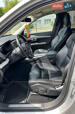 Внедорожник / Кроссовер Volvo XC90 2019 в 
