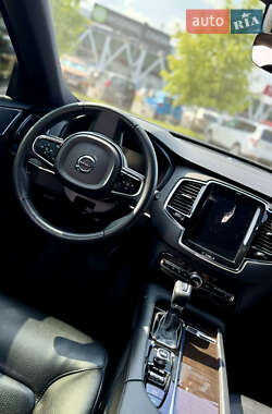Внедорожник / Кроссовер Volvo XC90 2015 в 