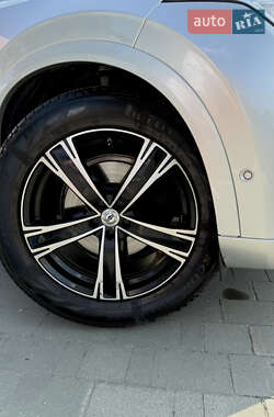 Внедорожник / Кроссовер Volvo XC90 2015 в 
