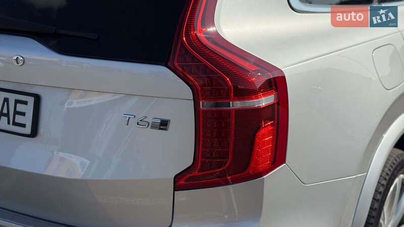 Внедорожник / Кроссовер Volvo XC90 2017 в Киеве