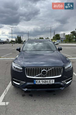 Внедорожник / Кроссовер Volvo XC90 2021 в 