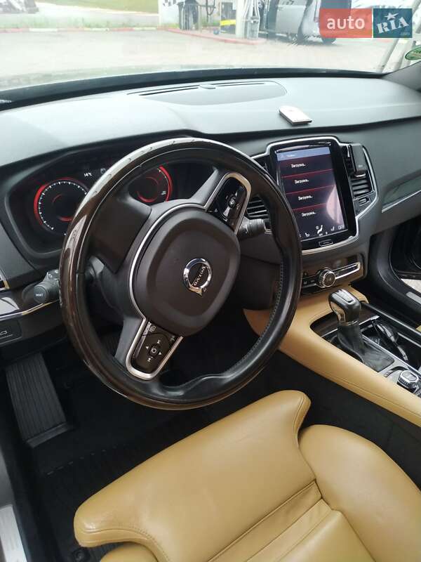 Позашляховик / Кросовер Volvo XC90 2015 в Києві