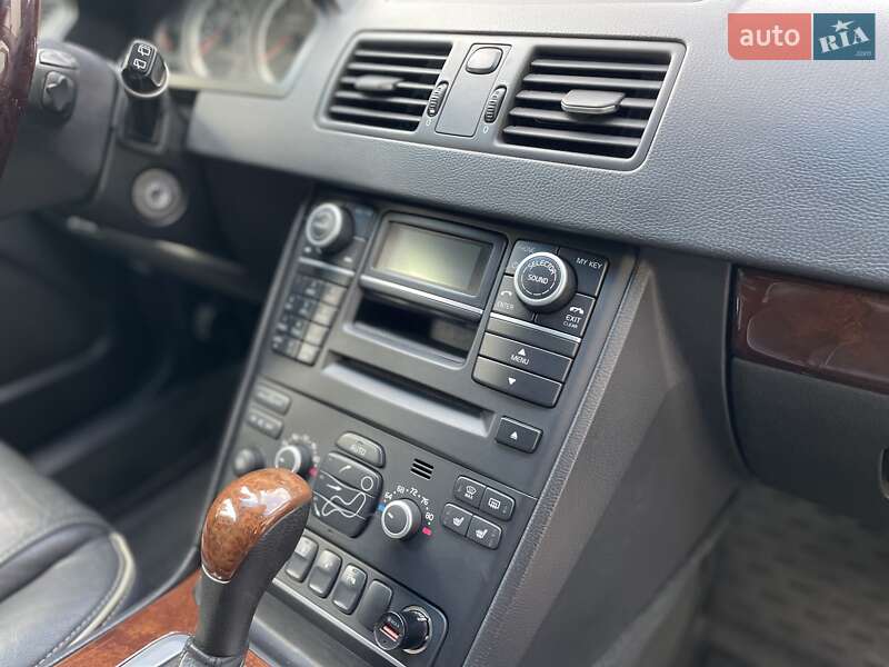 Позашляховик / Кросовер Volvo XC90 2014 в Вінниці