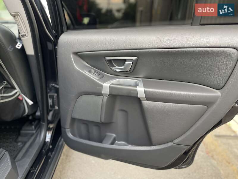 Позашляховик / Кросовер Volvo XC90 2014 в Вінниці