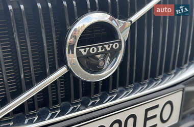 Внедорожник / Кроссовер Volvo XC90 2015 в 