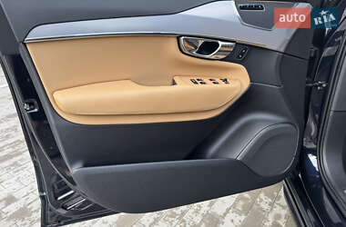 Внедорожник / Кроссовер Volvo XC90 2015 в 