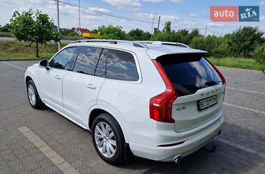 Внедорожник / Кроссовер Volvo XC90 2017 в 