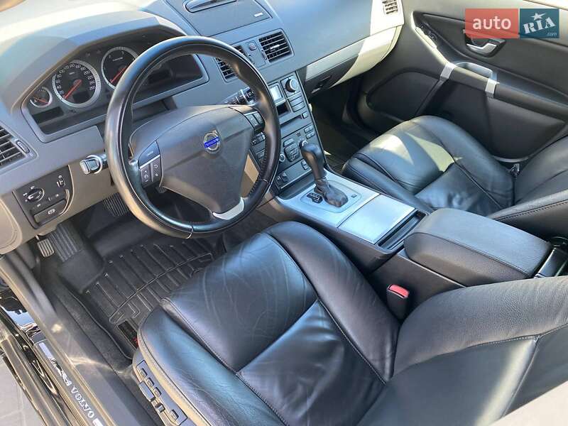 Внедорожник / Кроссовер Volvo XC90 2013 в Луцке