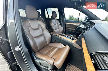 Внедорожник / Кроссовер Volvo XC90 2021 в 