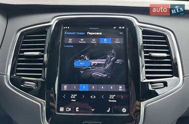 Позашляховик / Кросовер Volvo XC90 2023 в 