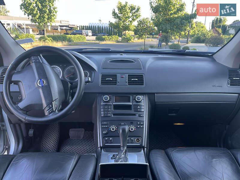 Внедорожник / Кроссовер Volvo XC90 2011 в Иршаве