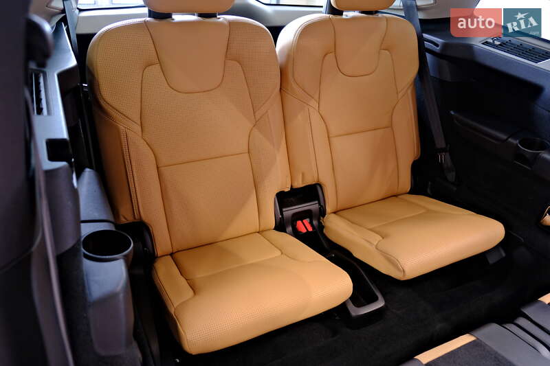 Внедорожник / Кроссовер Volvo XC90 2016 в Одессе