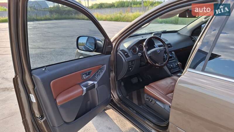 Внедорожник / Кроссовер Volvo XC90 2013 в Чопе